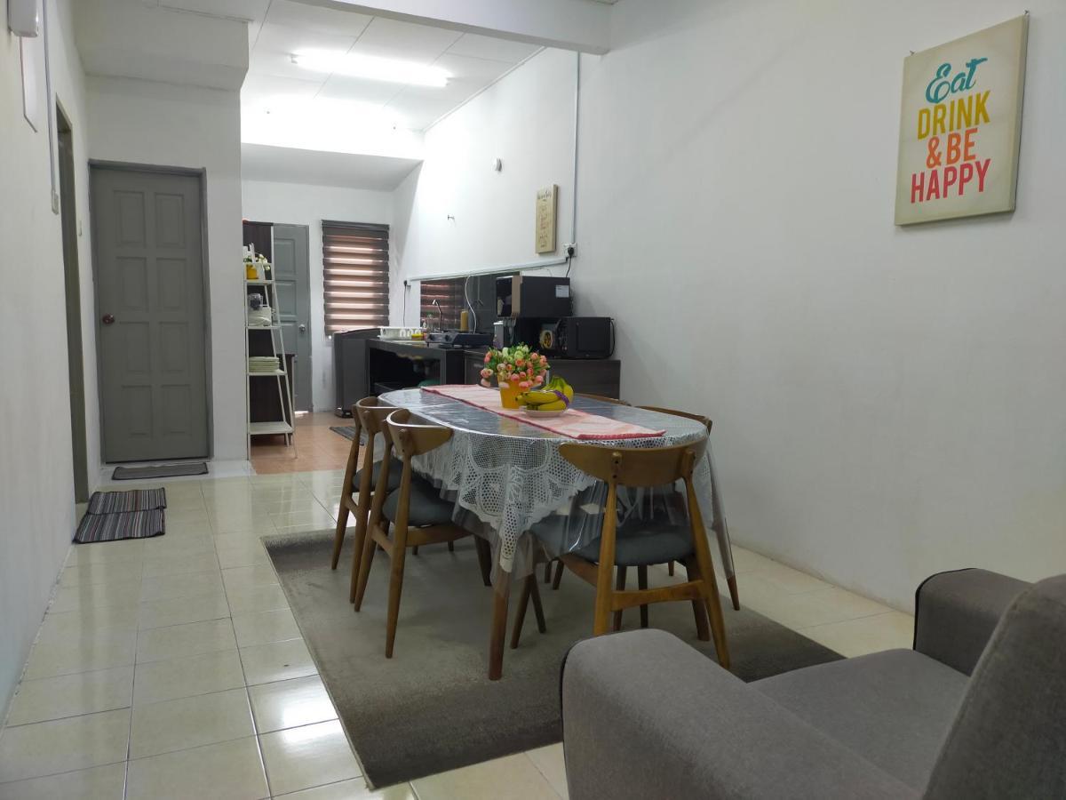 D'Port Dicksonmuslimonly Homestay Εξωτερικό φωτογραφία